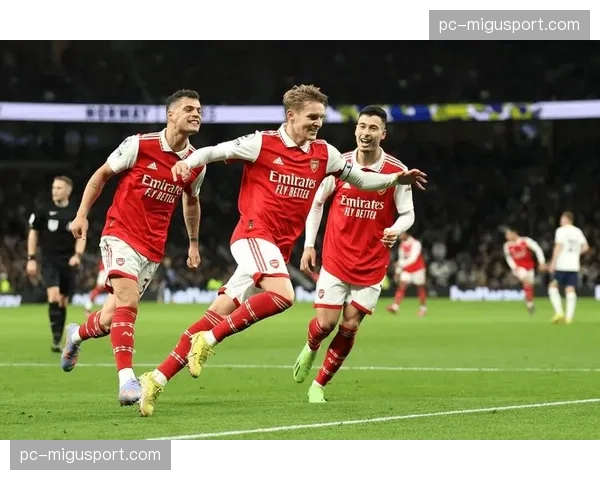 欧冠席位争夺战：控球率与进攻效率的终极考验