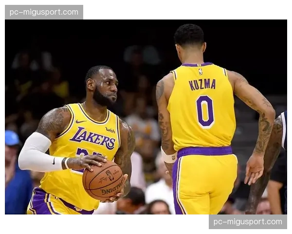 NBA季后赛收视率创新高，湖人对火箭G1全美直播观众破千万